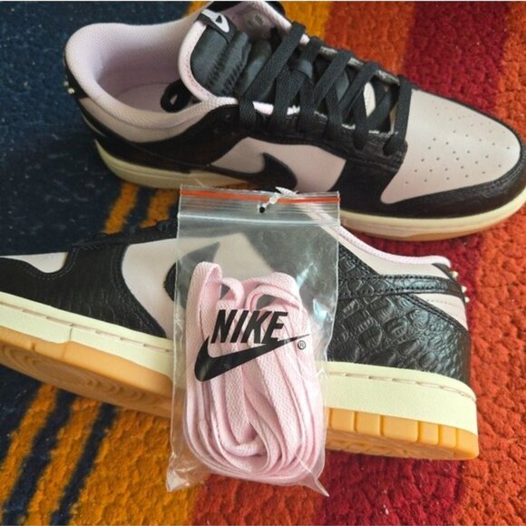 Nike Dunk Low Retro Men 9.5 Black And Pink Croc Pattern Leather New 112025 - Picture 11 of 12
